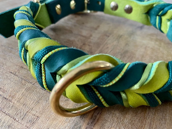 Geflochtenes Lederhalsband aus Fettleder 2-farbig lime/grün